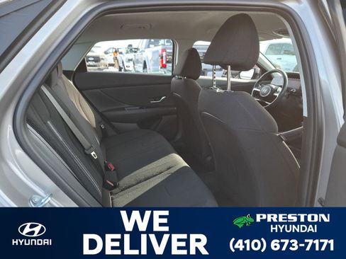 Certified 2023 Hyundai Elantra SEL w/ Convenience Package image 17