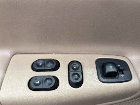 Used 2000 Ford E-150 and Econoline 150 image 21