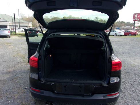 Used 2016 Volkswagen Tiguan S image 15