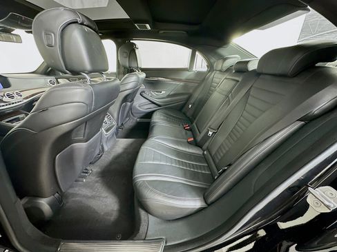 Used 2020 Mercedes-Benz S 560 Sedan image 28