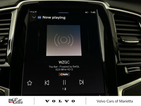 Used 2024 Volvo XC90 B6 Plus image 12