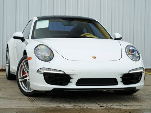 Used 2015 Porsche 911 Carrera 4 image 4