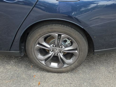 Certified 2023 Honda Accord EX image 7