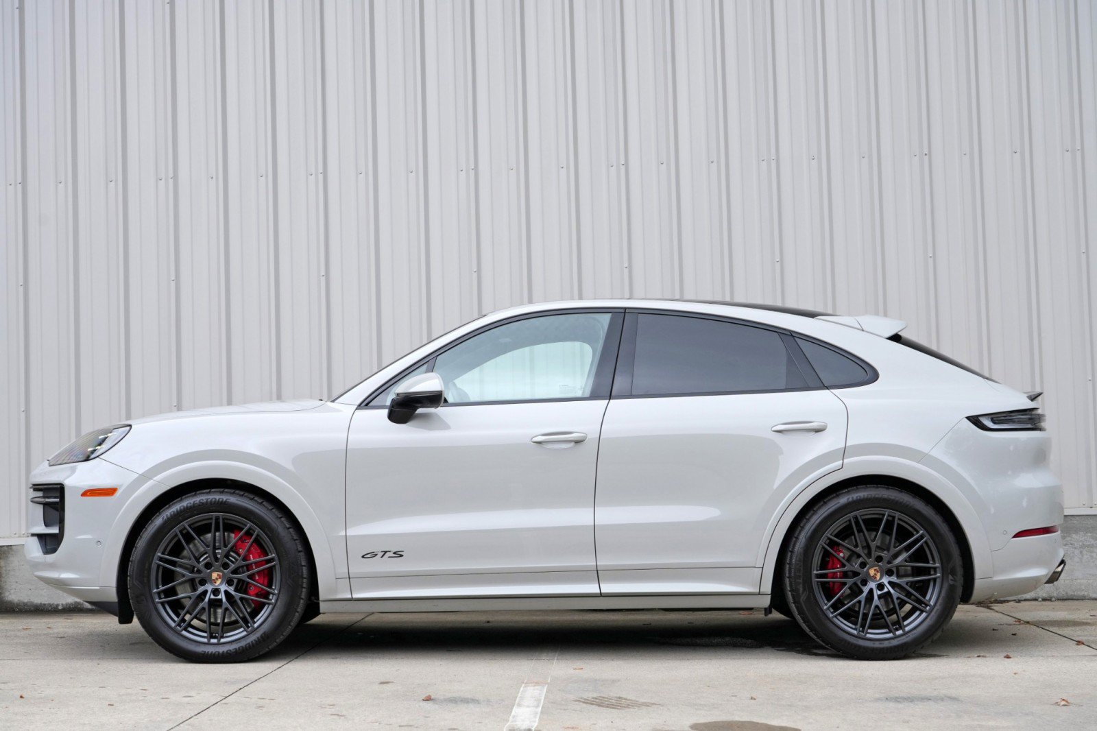 Used 2026 Porsche Cayenne GTS AWD/4WD image 9
