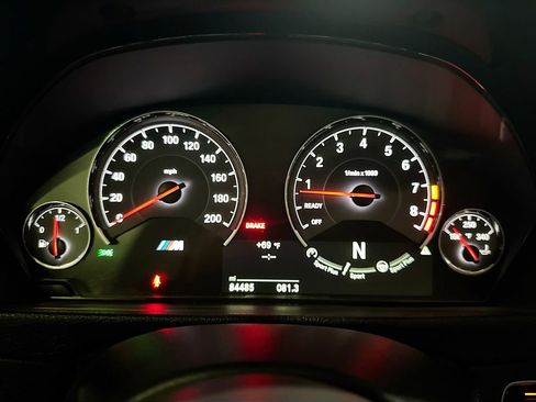 Used 2018 BMW M3 Base image 13