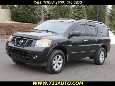 Used 2014 Nissan Armada SV image 1