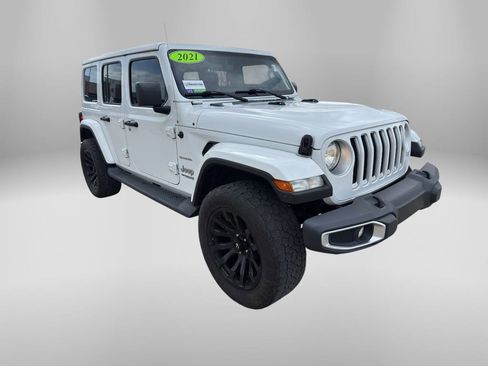 Used 2021 Jeep Wrangler Unlimited Sahara w/ Uconnect 4C Nav & Sound Group AWD/4WD image 7