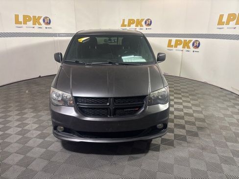 Used 2015 Dodge Grand Caravan SXT w/ Blacktop Package image 12