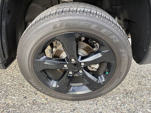 Used 2023 Jeep Grand Cherokee Altitude image 27