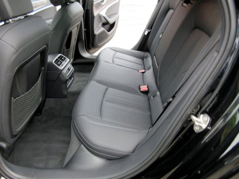 Used 2025 Audi A6 2.0T Premium w/ Convenience Plus Package image 38