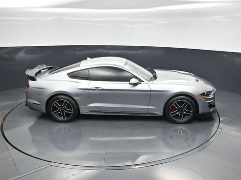 Used 2020 Ford Mustang Coupe RWD image 31