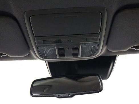 Used 2018 Honda CR-V Touring image 24