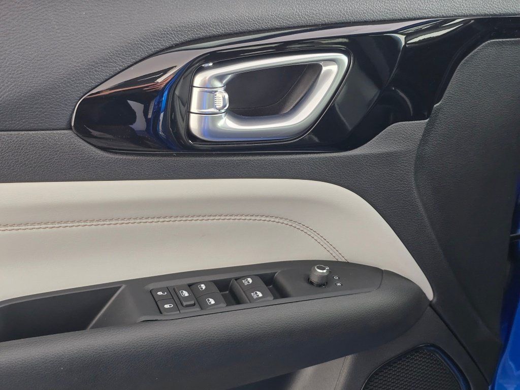 New 2026 Jeep Compass Limited AWD/4WD image 31