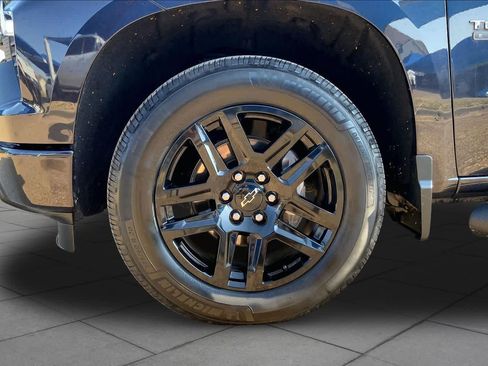 Used 2022 Chevrolet Silverado 1500 RST w/ Texas Edition Plus AWD/4WD image 11