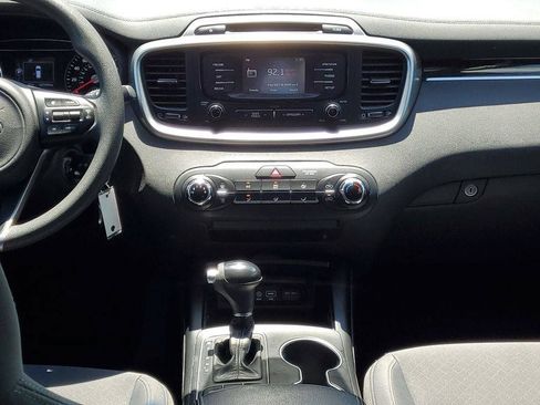Used 2016 Kia Sorento AWD image 24