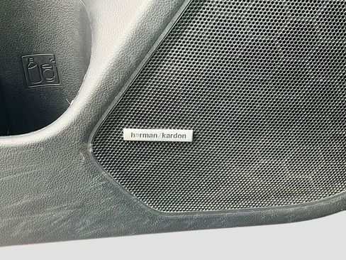 Used 2019 Subaru Outback 2.5i Limited image 19