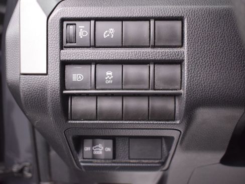 Used 2024 Toyota Tacoma TRD Off-Road image 15