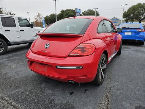 Used 2013 Volkswagen Beetle Turbo Fender image 6