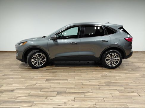 Certified 2022 Ford Escape SEL image 17