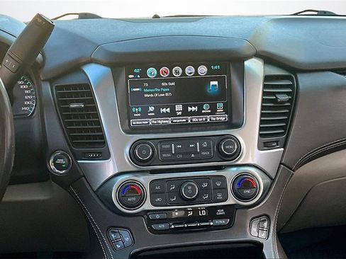 Used 2020 Chevrolet Suburban Premier image 9