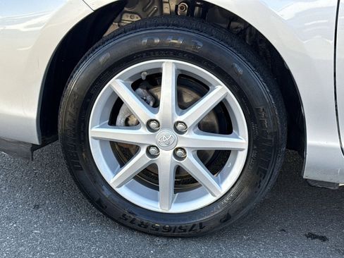 Used 2014 Toyota Prius C Four image 8