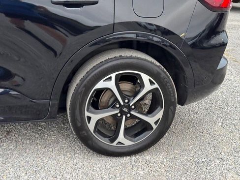 Used 2023 Ford Escape ST-Line Elite w/ Premium Technology Package image 11