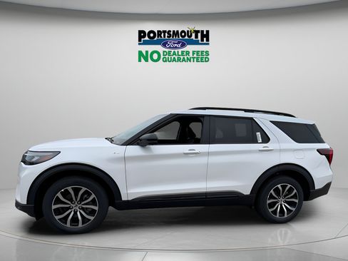 New 2026 Ford Explorer ST-Line AWD/4WD image 2