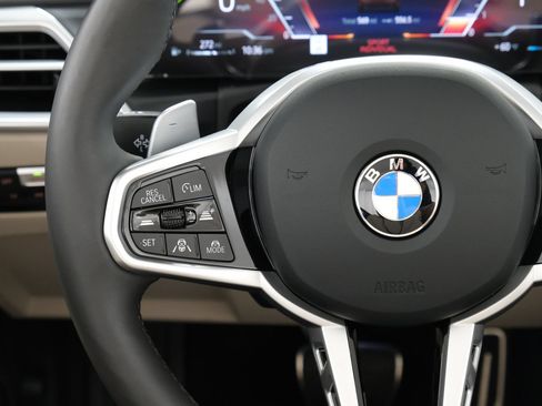Used 2026 BMW 430i xDrive Convertible w/ M Sport Package AWD/4WD image 13