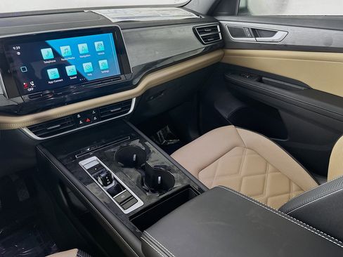 New 2026 Volkswagen Atlas Cross Sport SE image 22