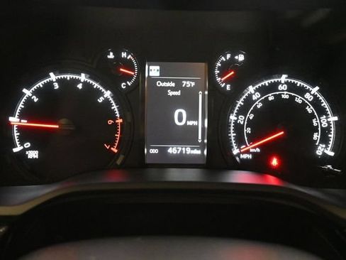 Used 2023 Toyota 4Runner Limited RWD image 5