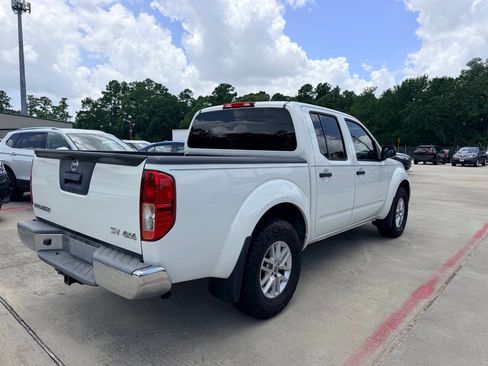 Used 2017 Nissan Frontier SV AWD/4WD image 7