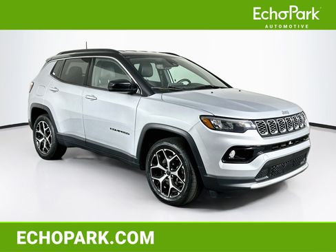 Used 2025 Jeep Compass Limited AWD/4WD image 1