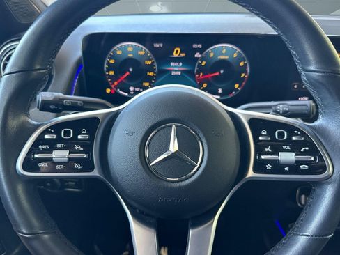 Certified 2023 Mercedes-Benz GLB 250 image 11
