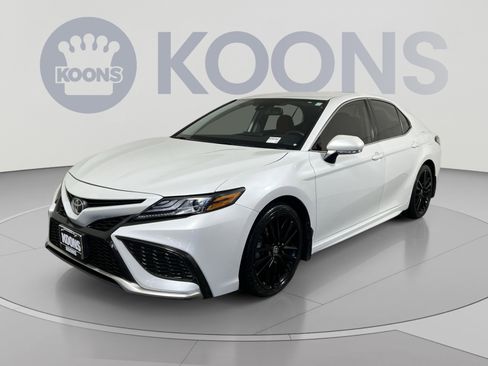 Used 2024 Toyota Camry XSE w/ Cold Weather Package AWD/4WD image 1