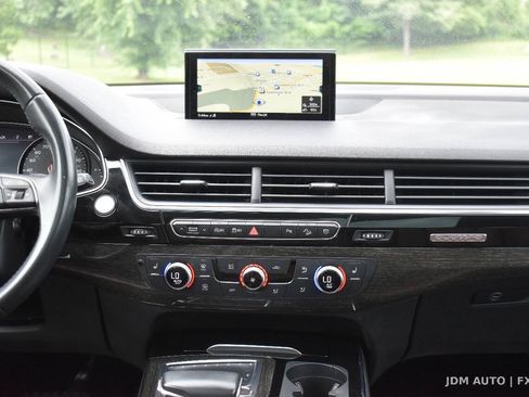 Used 2019 Audi Q7 3.0T Premium w/ Convenience Package AWD/4WD image 24