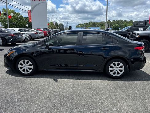 Used 2024 Toyota Corolla LE FWD image 6