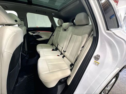 Used 2025 Audi Q5 Premium AWD/4WD image 27
