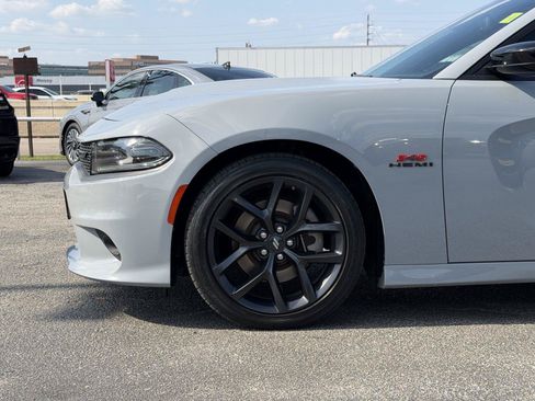 Used 2022 Dodge Charger R/T w/ Blacktop Package RWD image 10