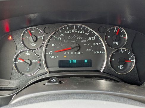 New 2025 Chevrolet Express 3500 LT w/ LT Preferred Equipment Group image 25