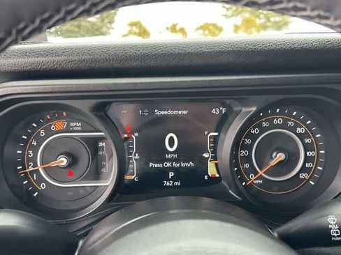 Used 2026 Jeep Wrangler Unlimited Sport AWD/4WD image 6