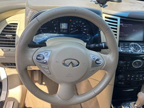 Used 2013 INFINITI FX37 AWD w/ Premium Pkg image 18
