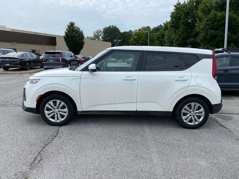 Used 2020 Kia Soul LX FWD image 4
