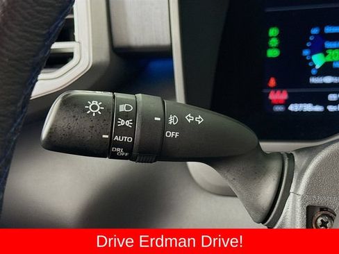 Used 2023 Toyota Tundra Platinum AWD/4WD image 15
