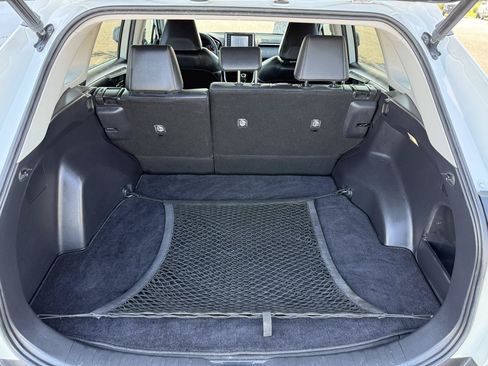 Used 2022 Toyota RAV4 XLE Premium FWD image 17