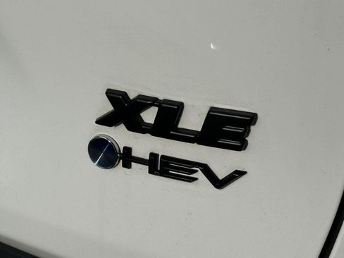 Certified 2025 Toyota RAV4 XLE w/ Convenience Package image 10