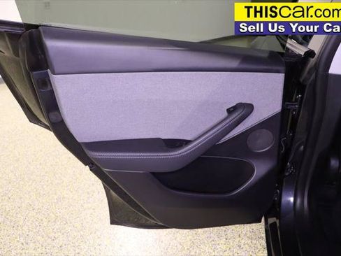 Used 2026 Tesla Model Y 2WD image 28
