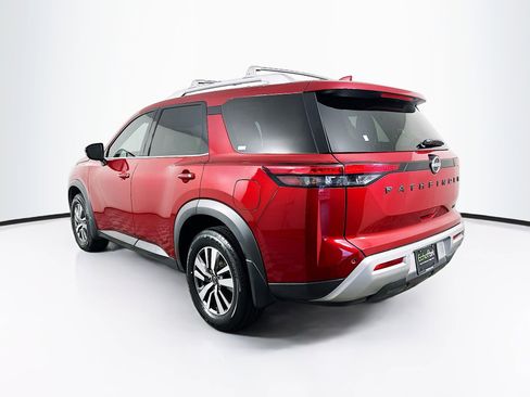 Used 2023 Nissan Pathfinder SL w/ Lighting Package (N92) FWD image 5