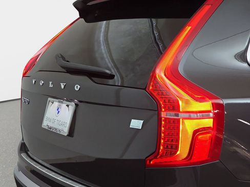 Used 2024 Volvo XC90 T8 Plus AWD/4WD image 34