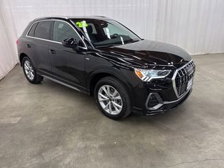 Used 2023 Audi Q3 2.0T Premium image 1