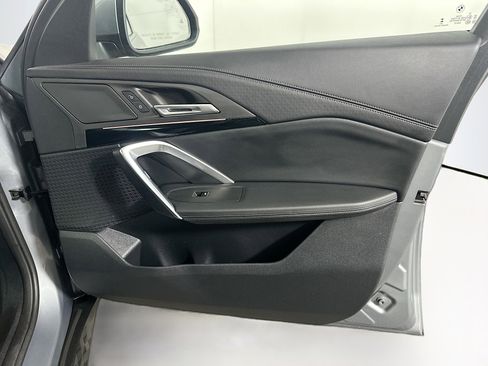 Used 2025 BMW X2 xDrive28i w/ Convenience Package image 34